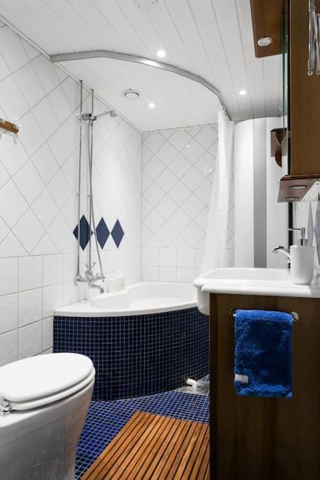 Apartament Upea Remontoitu Huoneisto Naantalin Sydaemessae Zewnętrze zdjęcie